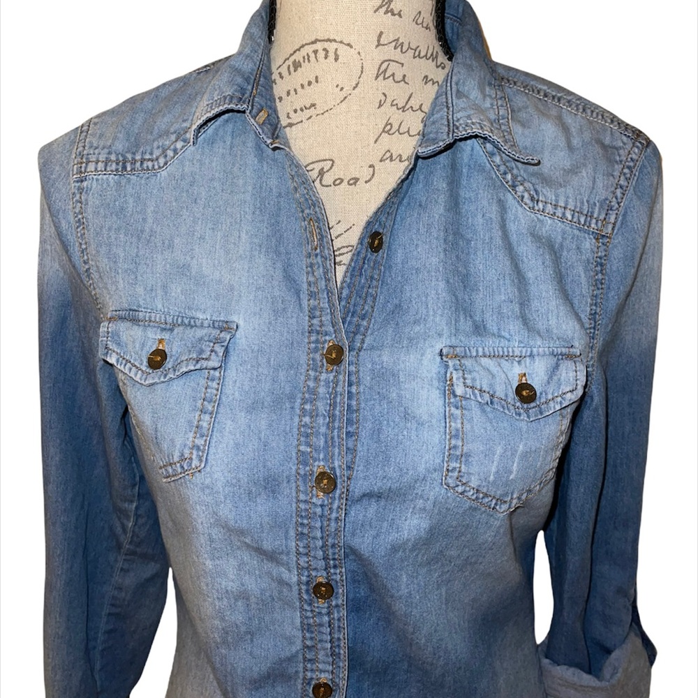 American Rag Blouse - Picture 2 of 6